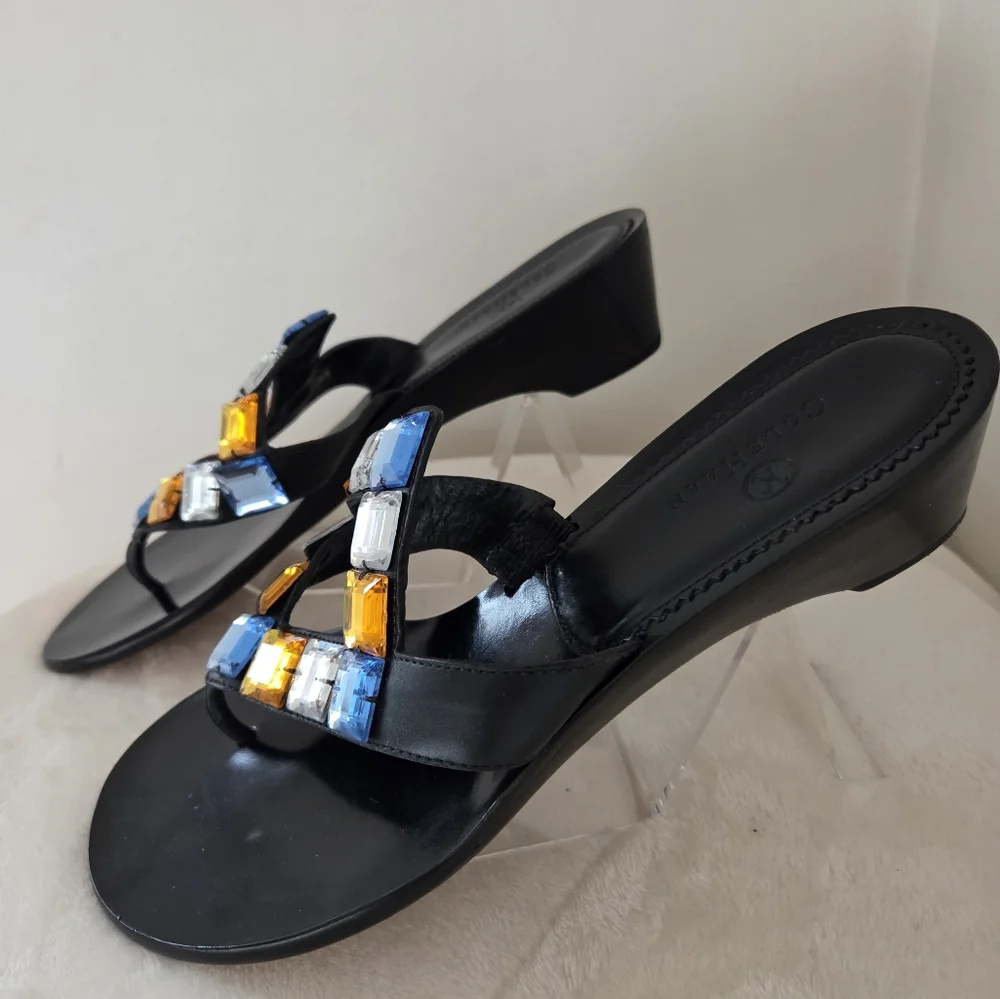 COLE HAAN Pompano Black Leather Jewel Accents Thong Sandals SZ 9B